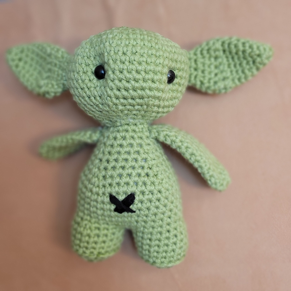 Amigurumi Baby Yoda Plushie 10" Handmade Crochet Animal Plush Grogu Alien Child - Picture 12 of 12